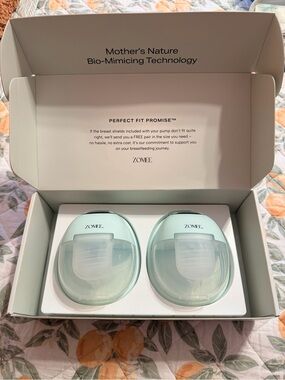 ZOMEE Electric Breast Pump Shields in Mint